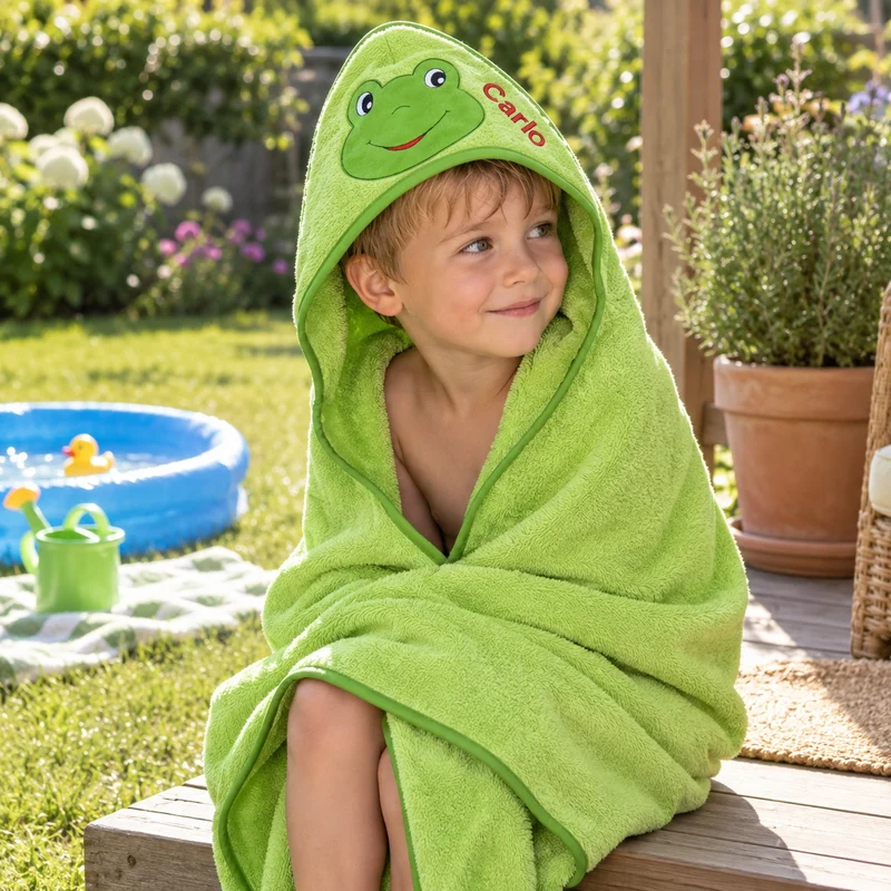 Frosch Kopf Kapuzenhandtuch mit Namen bestickt grün
