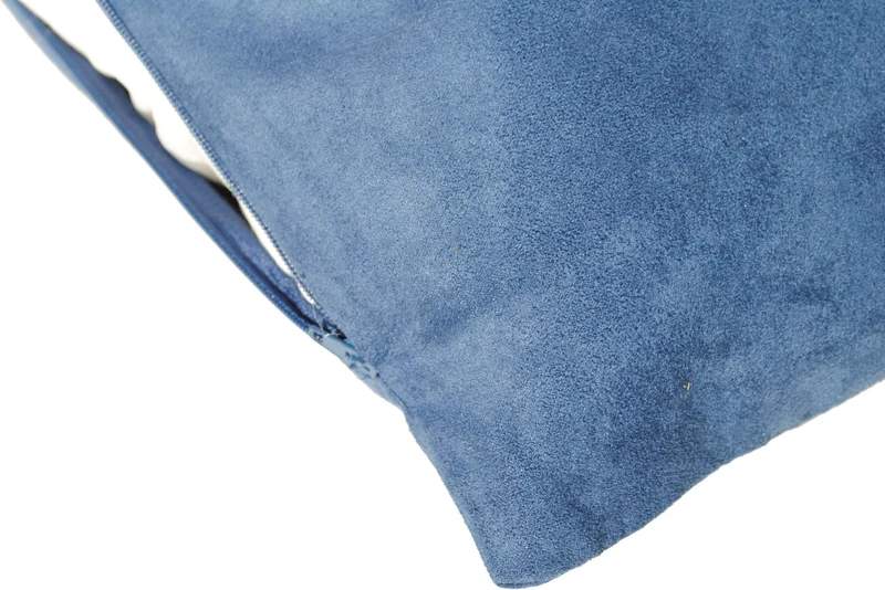 Blaues Kissen 40x40cm bestickt mit Namen und Motiv
