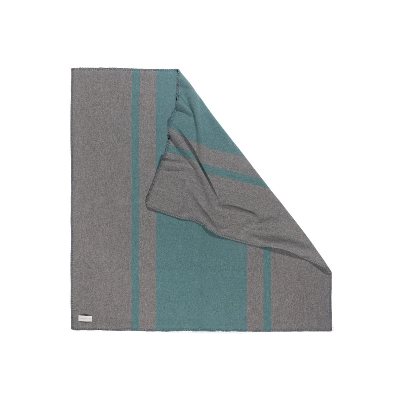 Hundedecke aus Wolle "Woof - Petrol Blue"