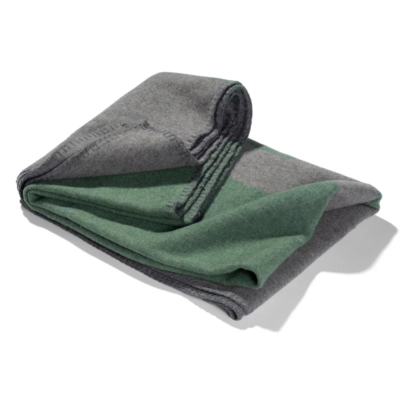 Hundedecke aus Wolle "Woof - Loden Green"
