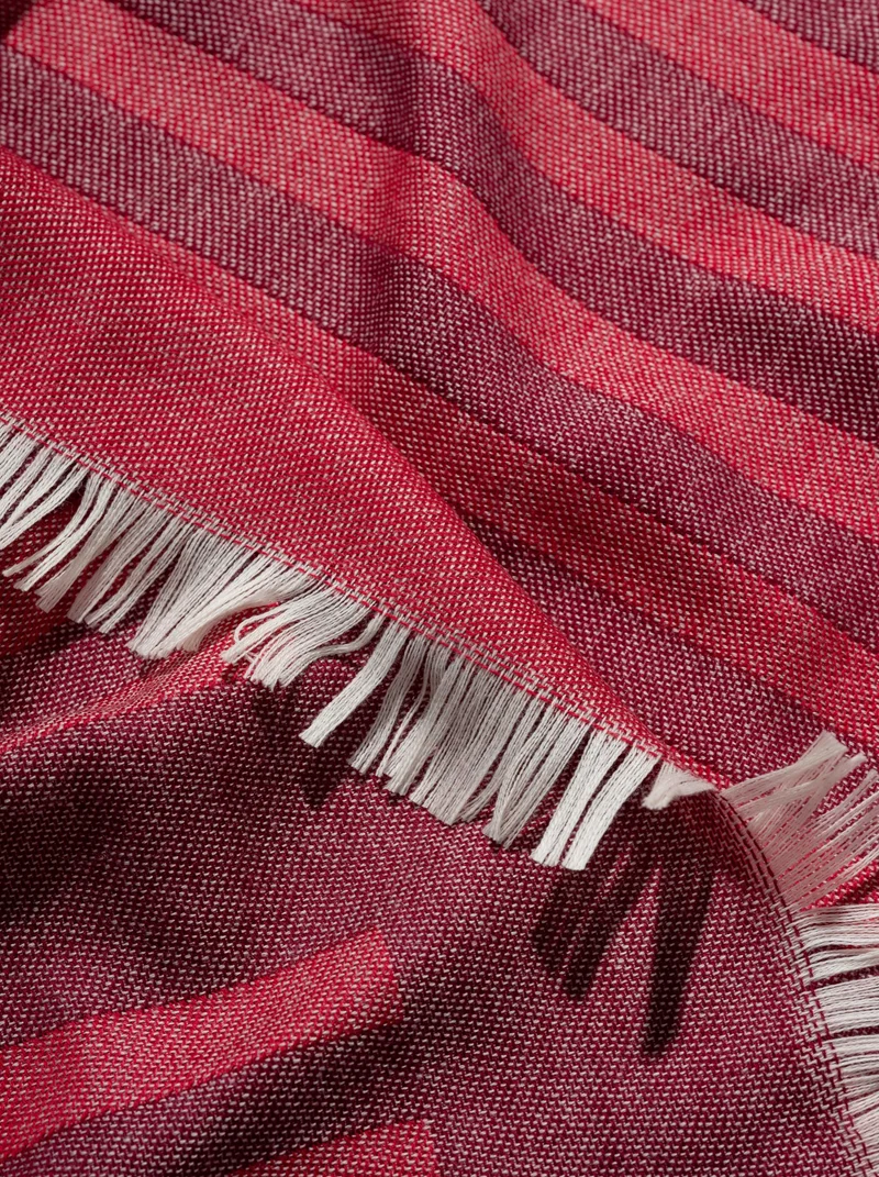 Schal aus Merino "The Stripes Ruby"