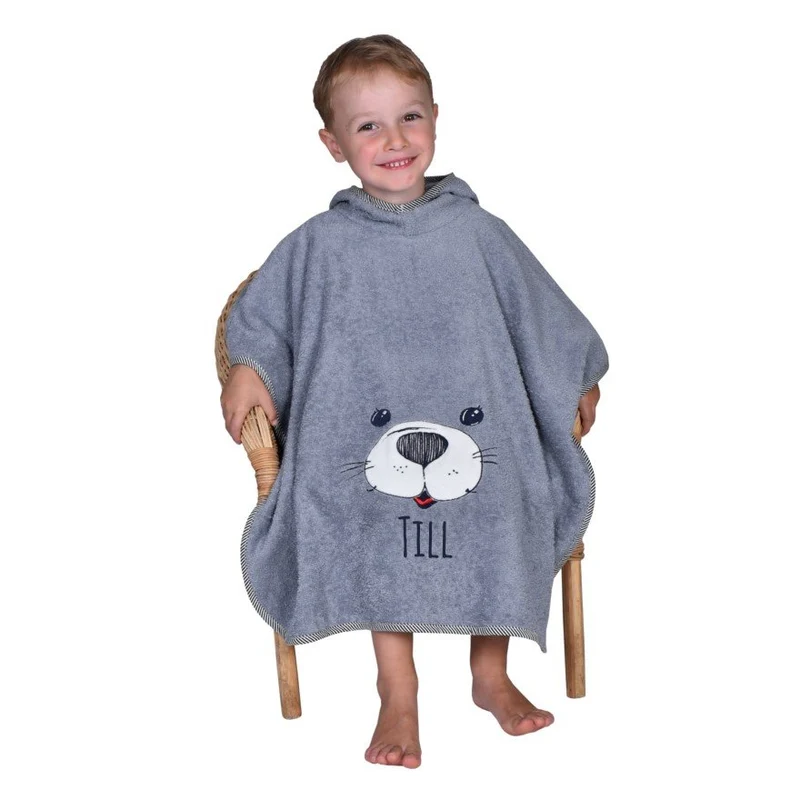 Poncho grau mit Kapuze Seehund-Motiv und Name bestickt