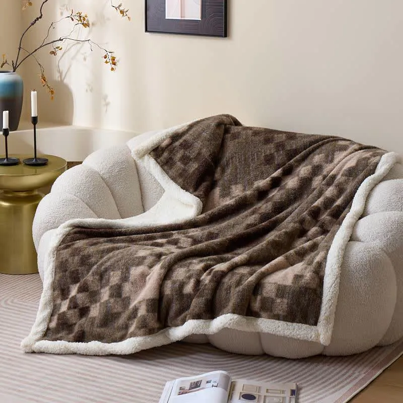 Doppellagige Sherpa-Schachbrett-Überwurfdecke
