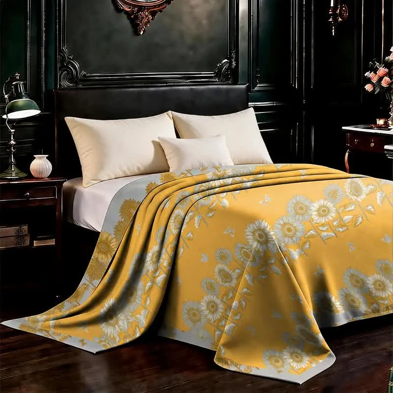 Wendbare Tagesdecke aus Baumwollgaze mit Sonnenblumen- und Schmetterlingsmotiven