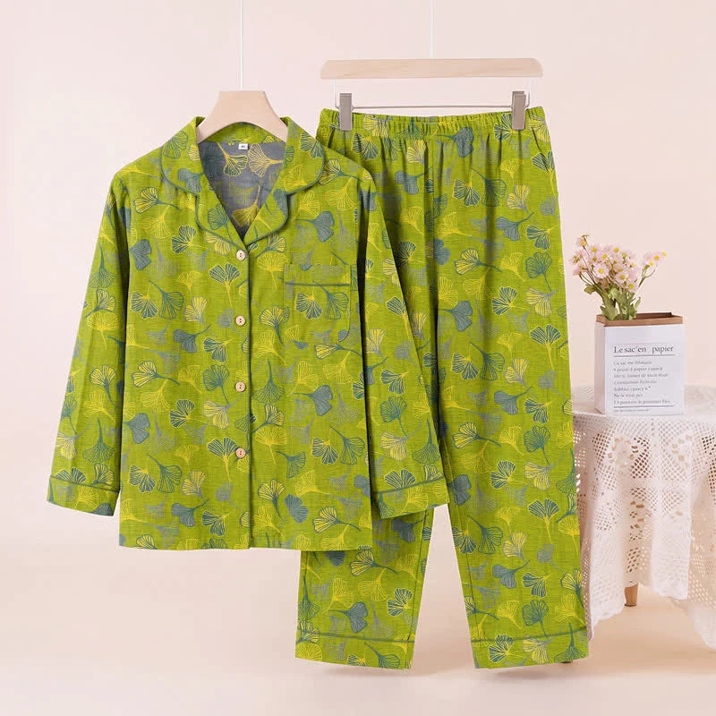 Naturinspiriertes Loungewear-Set aus Baumwolle mit Ginkgoblattmuster