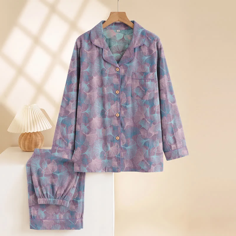 Loungewear-Set aus Baumwolle mit Ginkgoblatt-Motiv und gekerbtem Kragen