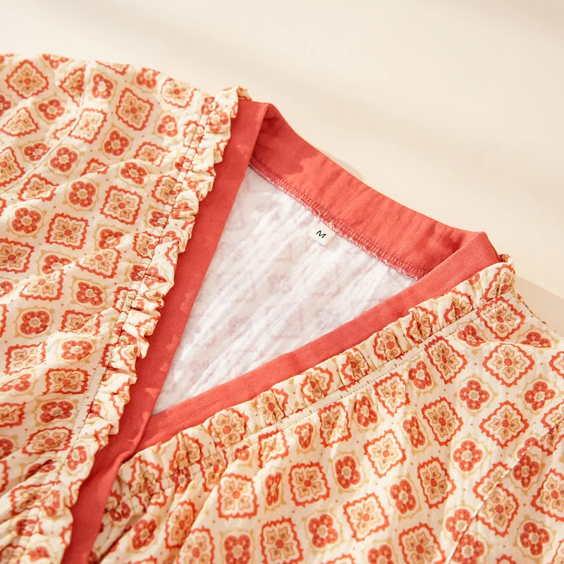Loungewear-Set aus Baumwolle mit geometrischem Rüschenbesatz