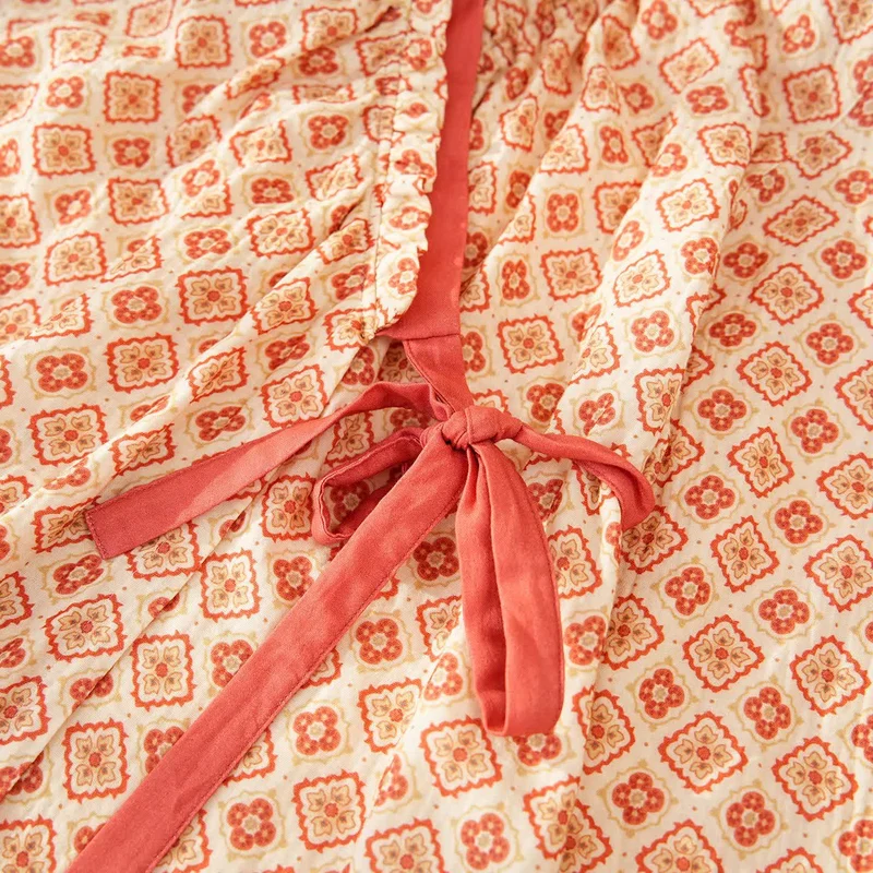 Loungewear-Set aus Baumwolle mit geometrischem Rüschenbesatz
