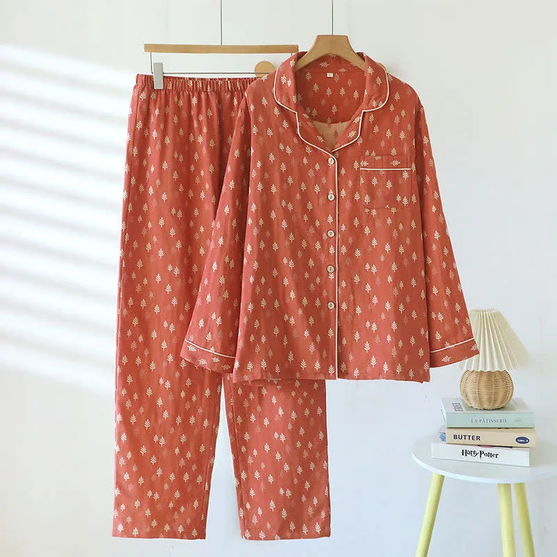 Entspanntes Loungewear-Set aus Baumwolle mit Ahornblattmuster und Paspelierung