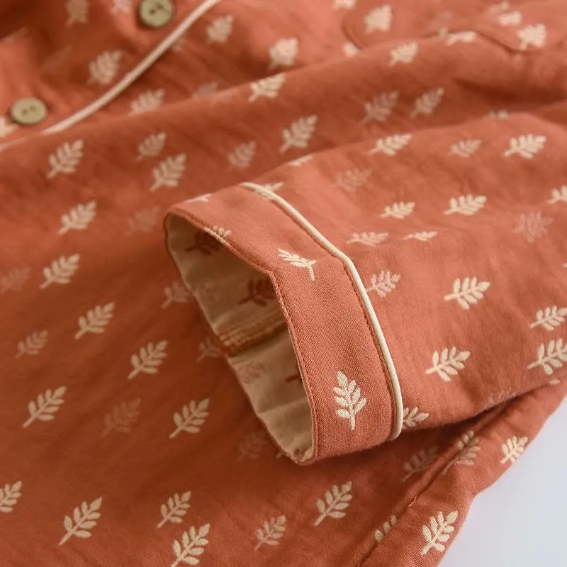 Entspanntes Loungewear-Set aus Baumwolle mit Ahornblattmuster und Paspelierung