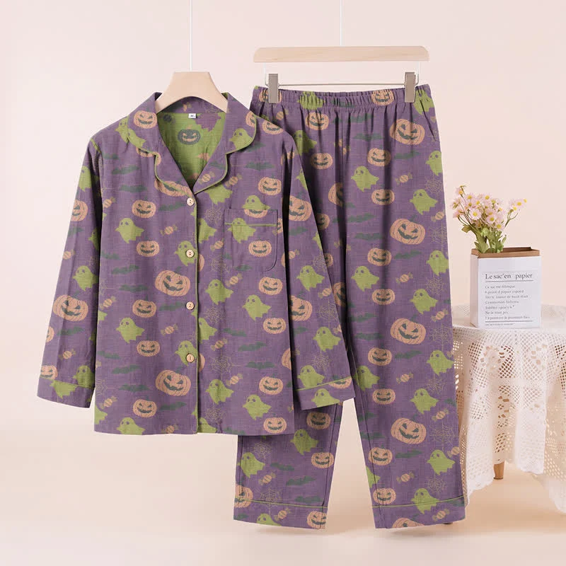 Niedliches Loungewear-Set aus Baumwolle mit Geister- und Kürbismotiven