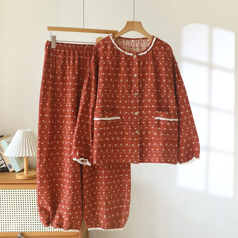 Lounge-Set aus Baumwollgaze und Spitze mit Zuckerpunkten