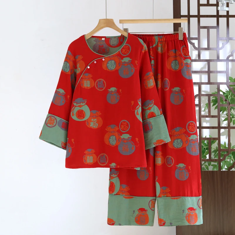 Festlicher roter Baumwoll-Pyjama-Set mit Glücksmotiv