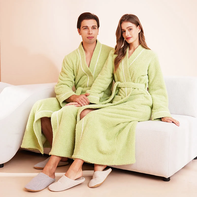 Bequemer, langer Bademantel aus Fleece in Volltonfarbe