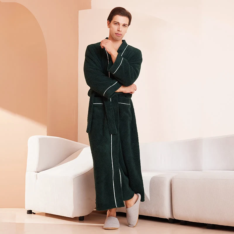 Bequemer, langer Bademantel aus Fleece in Volltonfarbe