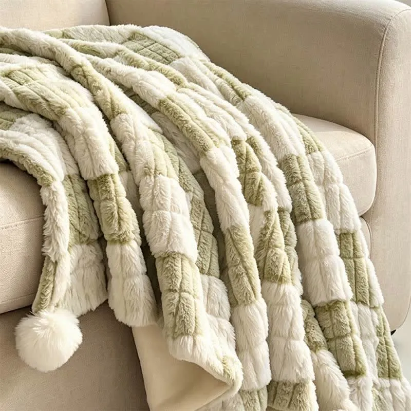 Moderne, kuschelige Wendedecke mit Blockmuster