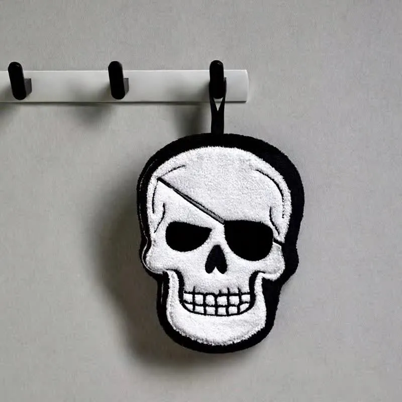 Gothic-Totenkopf-Fleece-Handtuch zum Aufhängen