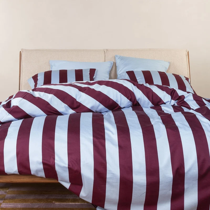 Essenza Minte Stripe Mauve Wine Ice Blue Satin Bettwäsche