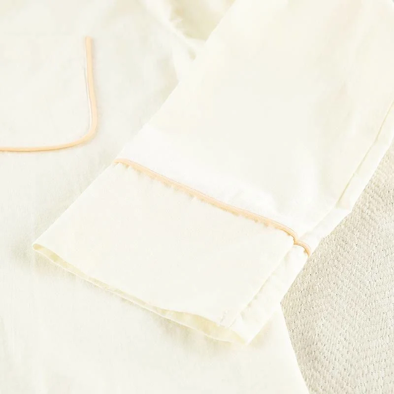 Schickes Loungewear-Set aus Baumwolle mit Rüschensaum