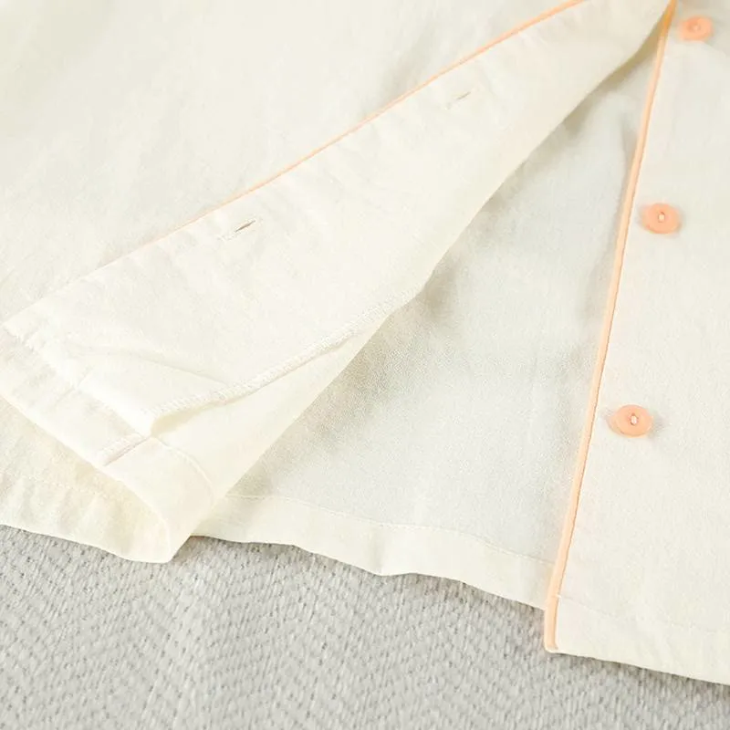 Minimalistischer Baumwoll-Pyjama-Set mit langen Ärmeln und Taschen