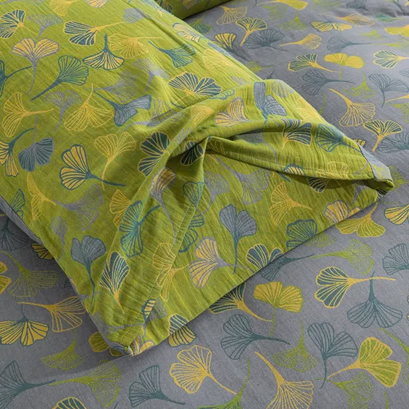 Vintage-Wendebettwäsche-Set aus Baumwolle mit grünem Ginkgoblatt