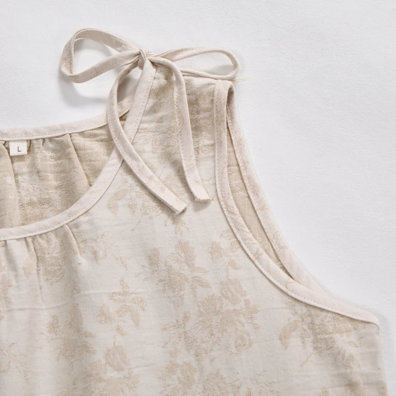 Beiges Nachthemd aus Baumwolle mit Retro-Blumenmuster