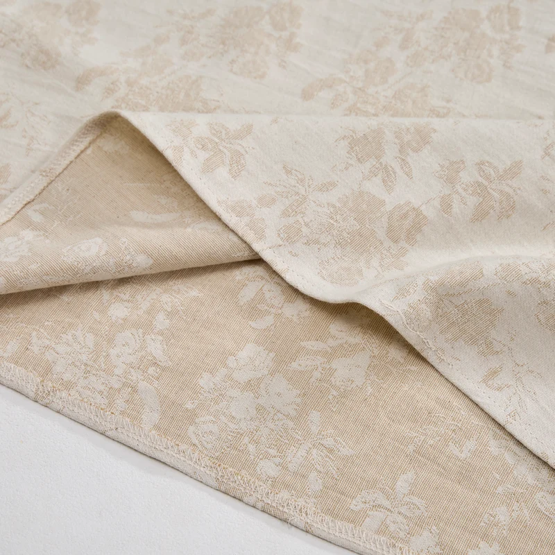 Beiges Nachthemd aus Baumwolle mit Retro-Blumenmuster