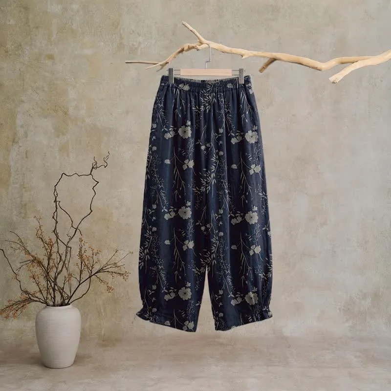 Marineblaue Loungehose aus Baumwollgewebe mit Wildblumenmuster