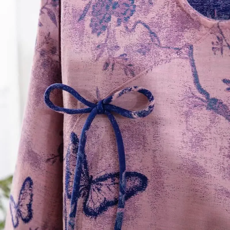 Retro-Loungewear-Set aus Baumwolle mit lila Schmetterlings- und Blumenmuster