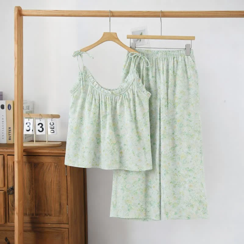 Loungewear mit Rosenmuster und Spaghettiträgern
