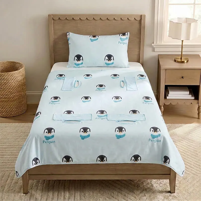 Babydecke aus Baumwollgaze mit dem Pinguin-Traum