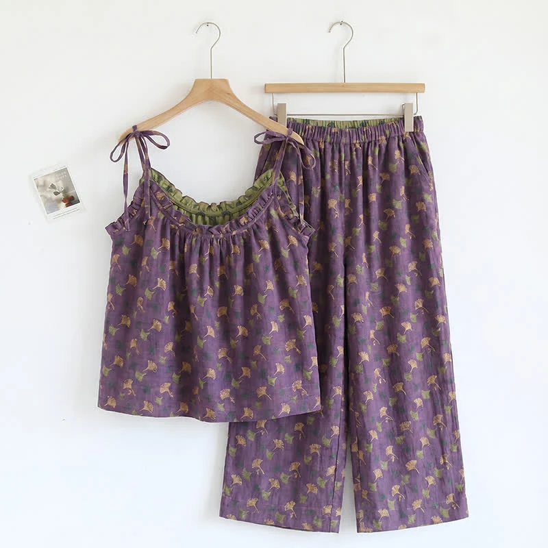 Romantisches Lounge-Set mit Blumenmuster: Trägertop und Hose