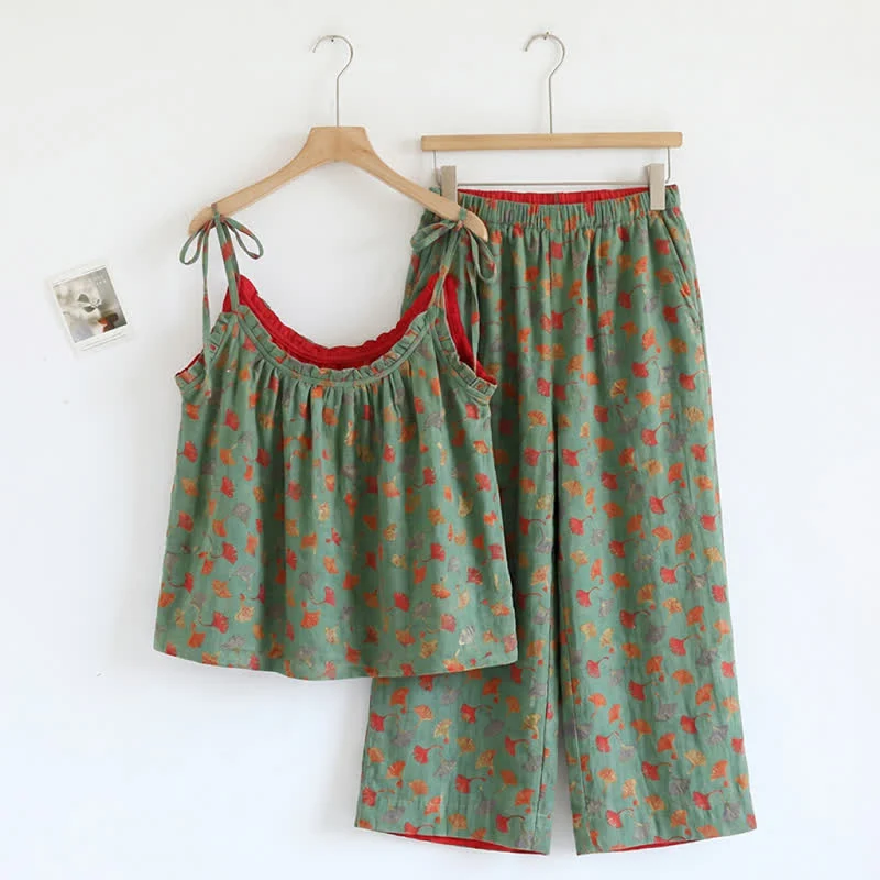 Romantisches Lounge-Set mit Blumenmuster: Trägertop und Hose