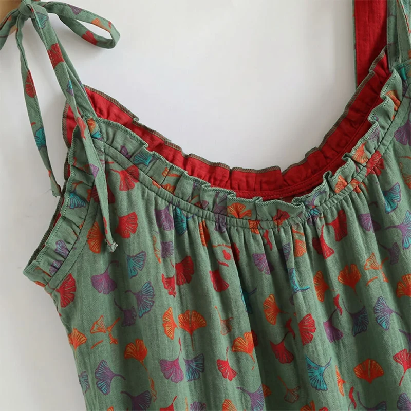 Romantisches Lounge-Set mit Blumenmuster: Trägertop und Hose