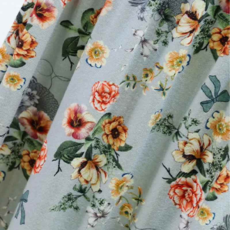 Vintage-Sommershorts mit Blumenmuster und Rüschensaum