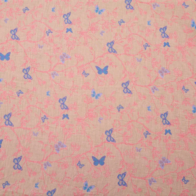 Baumwoll-Jacquardstoff mit Schmetterlingsrankenmuster