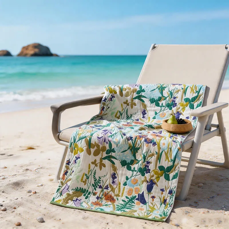 4-lagiges Strand- und Badetuch aus Baumwollmusselin mit Blumenmuster
