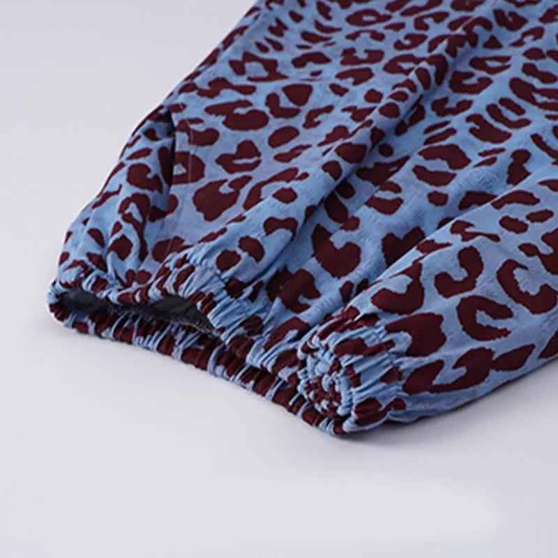 Loungewear-Set mit blauem Leopardenmuster