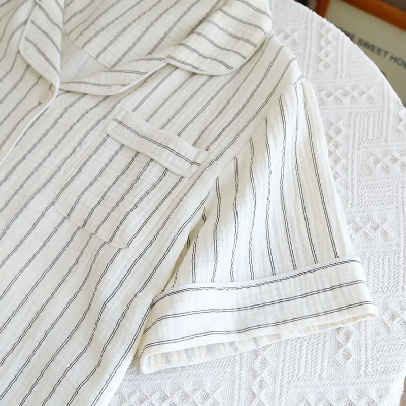 Lässiges Sommer-Loungewear-Set mit Streifen und Camp-Kragen
