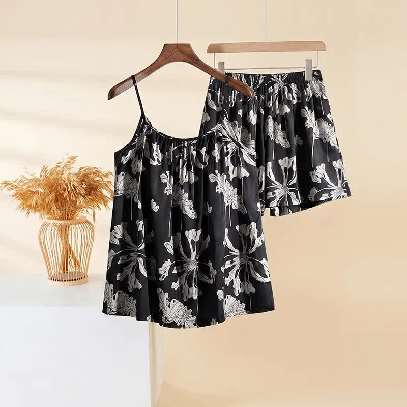 Schwarzes Pyjama-Set mit geblümtem Cami-Shorts