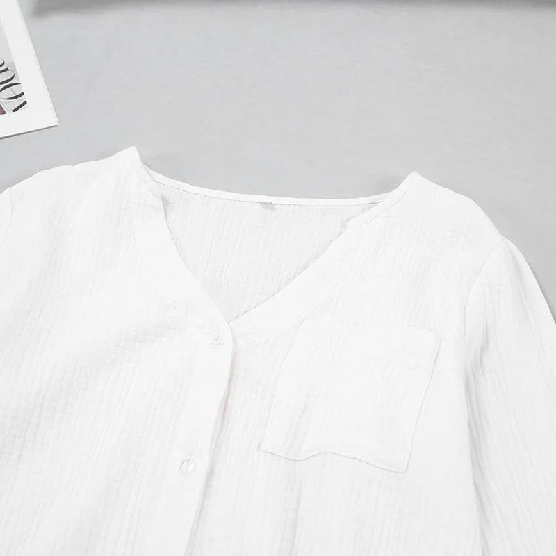 Pyjama-Set aus langärmeligem Oberteil und Shorts