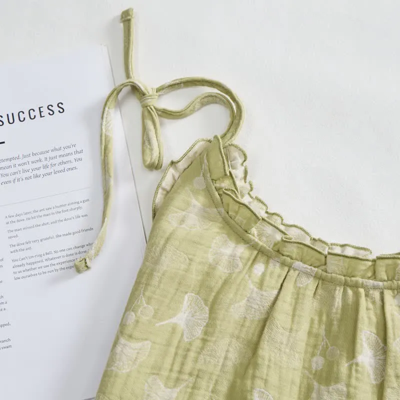 Baumwollpyjama mit frischem Ginkgoblatt