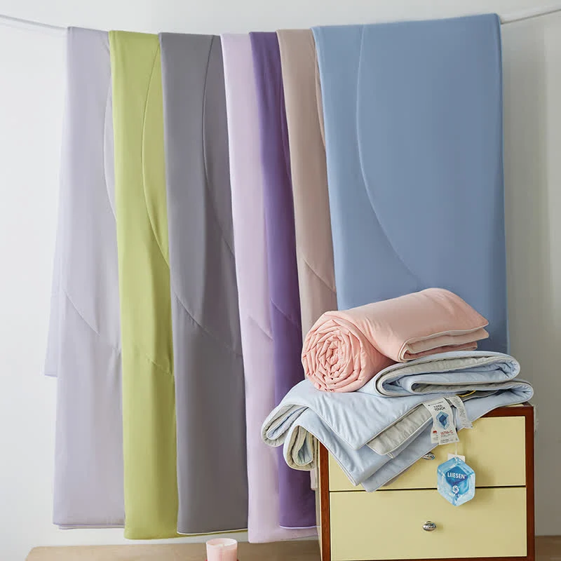 Nordic Cooling Lightweight Summer Blanketer