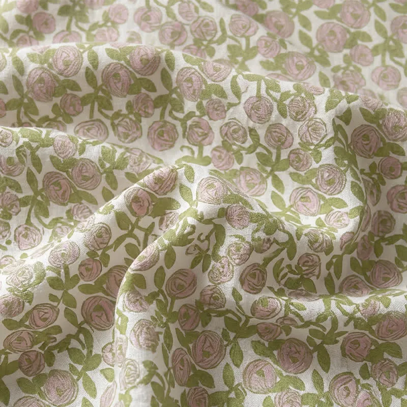 Gemütliche Tagesdecke aus Baumwolle mit Blumenmuster im Landhausstil