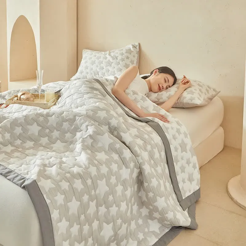 Wende-Quilt-Set mit neutralem Sternenmuster