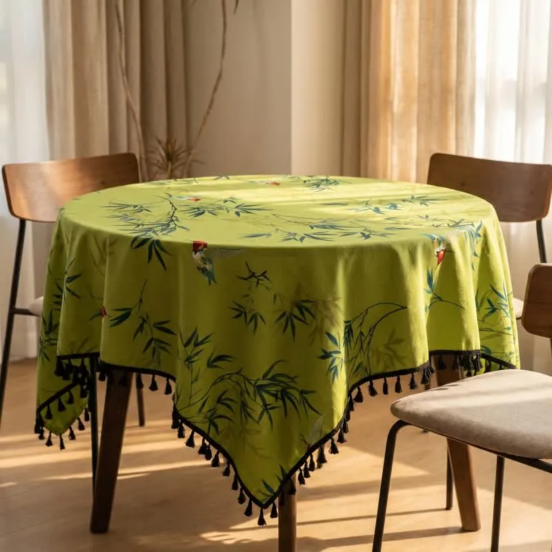 Tischdecke mit grünem Bambusvogel-Quastenmuster