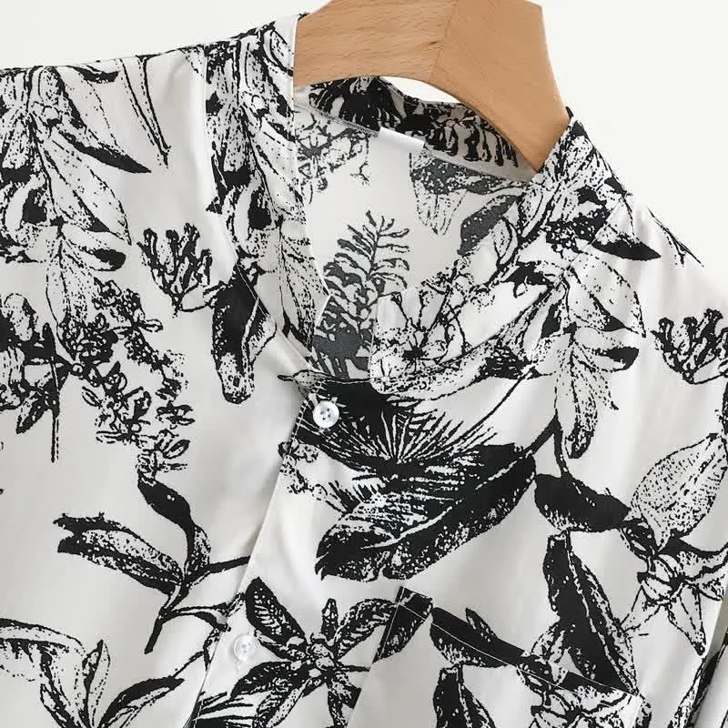 Pyjama-Set mit monochromem botanischem Muster