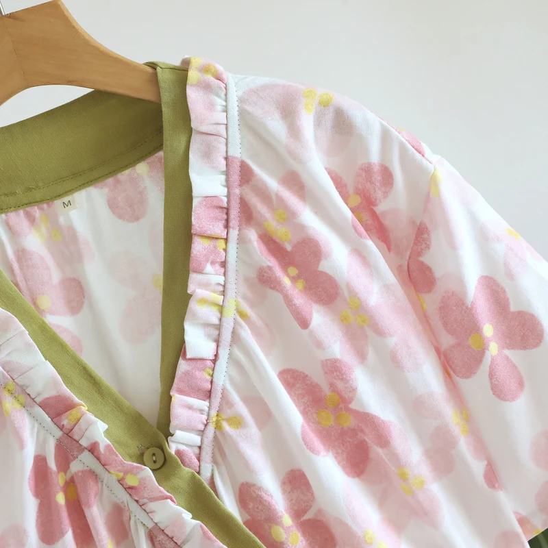 Sakura Blumenmuster Kimono-Nachthemd aus Baumwollgaze