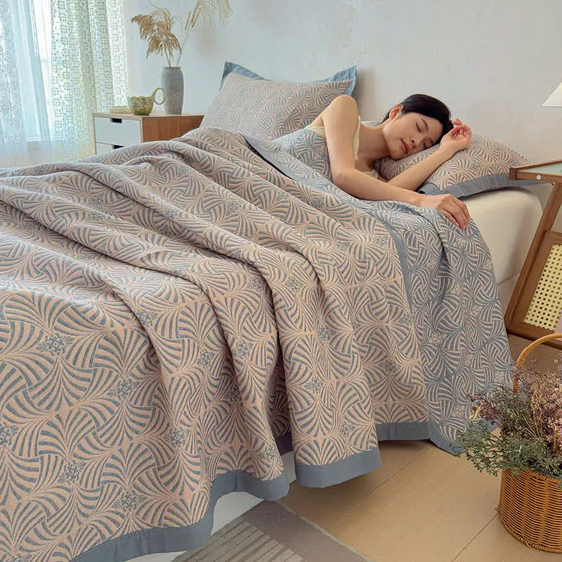 Wendbare Jacquard-Decke mit drei Lagen und geometrischem Muster