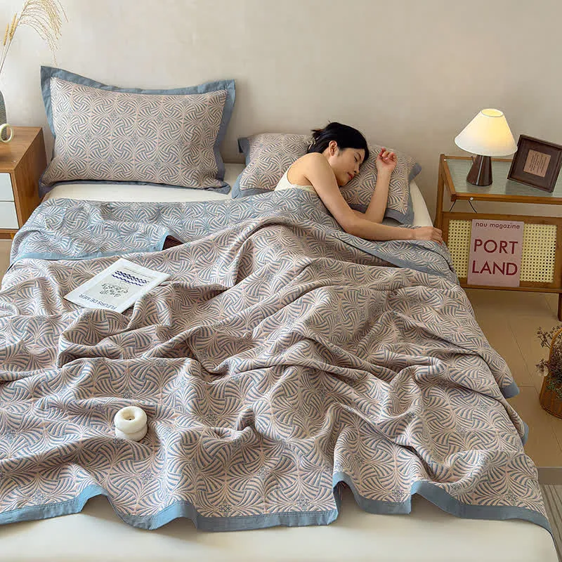Wendbare Jacquard-Decke mit drei Lagen und geometrischem Muster